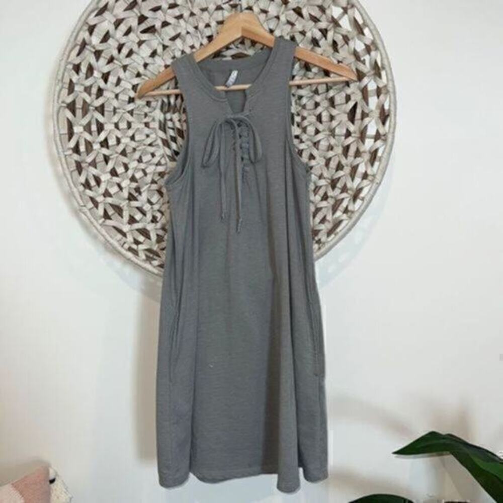 Z Supply gray lace up front sweatshirt sleeveless dress size xsmall like new